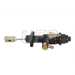 47530-13300-71 Forklift Brake Master Cylinder