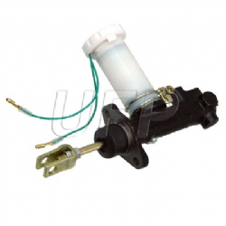 3EB-36-32250 Forklift Brake Master Cylinder